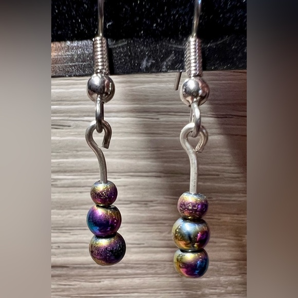 Assorted Lot of 5 Pairs Handmade Iridescent Bead Dangle Hook Earrings - Picture 9 of 11